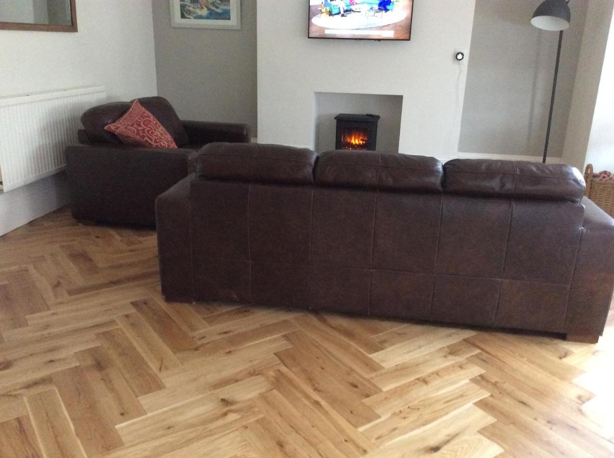 Spinnaker - Self Catering Apartment, Тенбі Екстер'єр фото